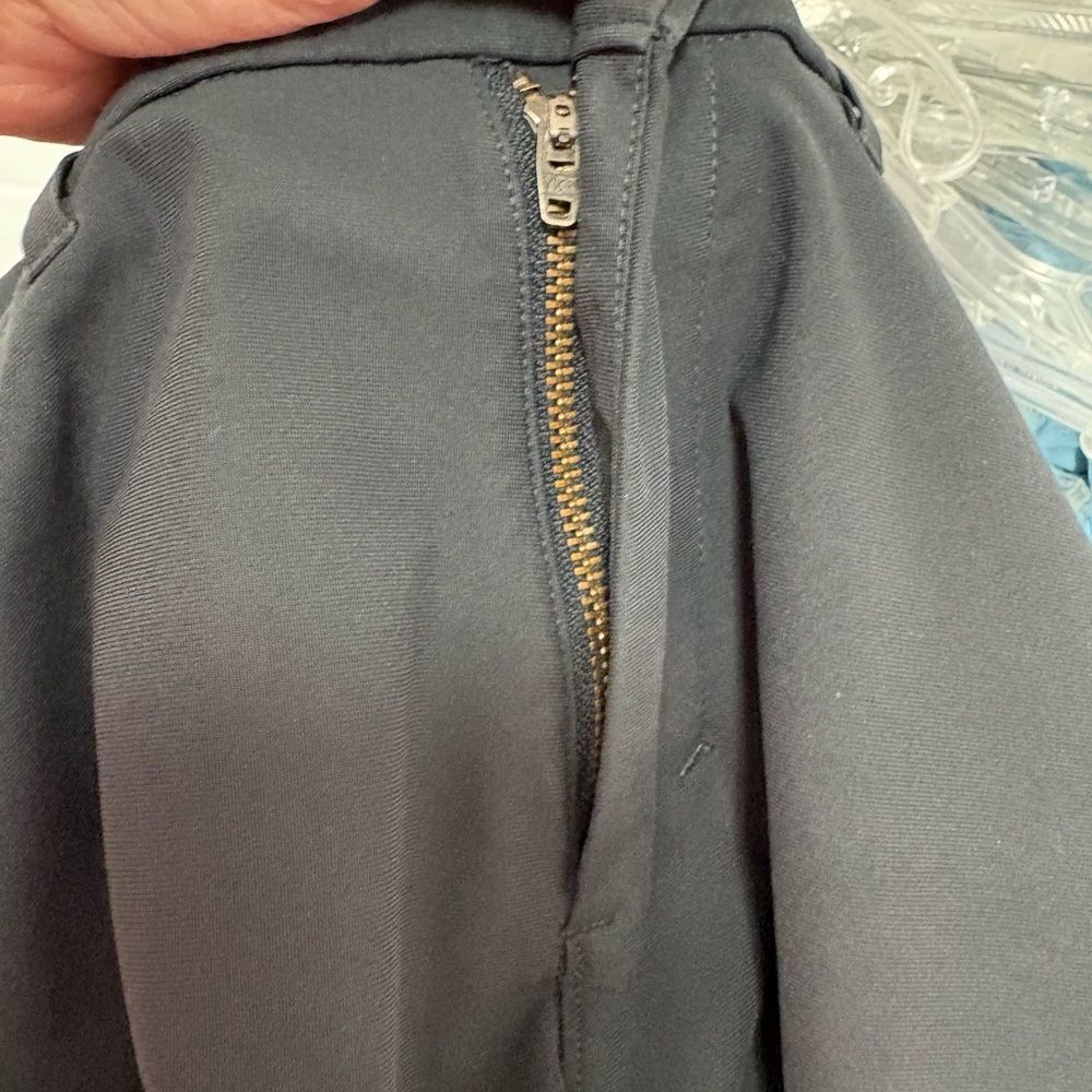 Lululemon Pants in Charcoal Gray Size 30x29 - Picture 8 of 11